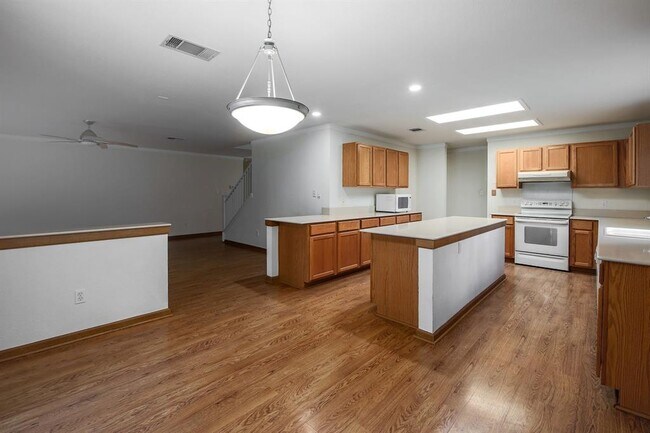 Building Photo - 1500 Somerset Canyon Ln