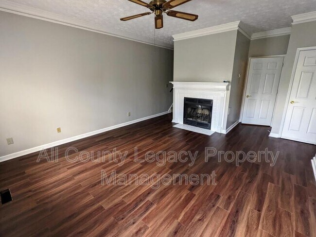 Photo - 946 Park Pl NE Apartment