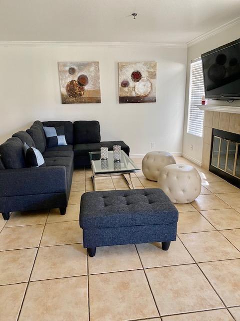 Foto del edificio - 43376 Cook St