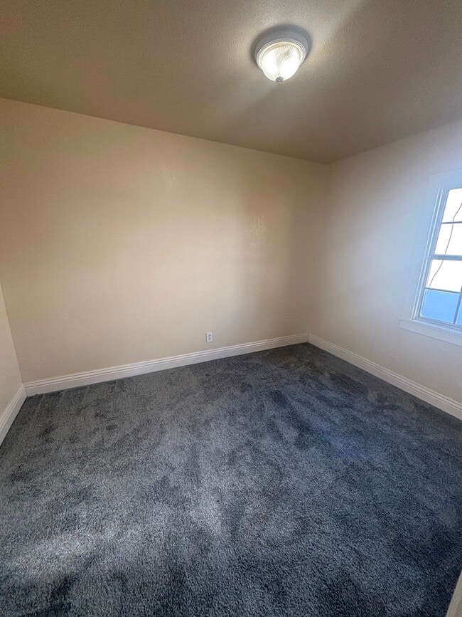 Foto del edificio - 2721 1/2 S Sycamore Ave