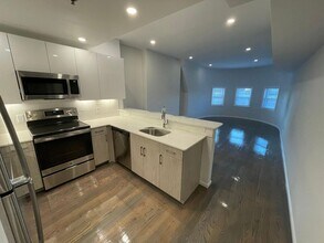 Building Photo - 1408 Beacon St