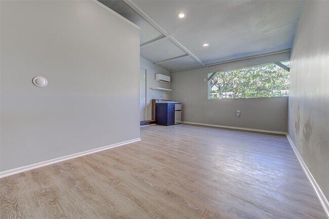 Foto del edificio - 705 Sunrise Ave