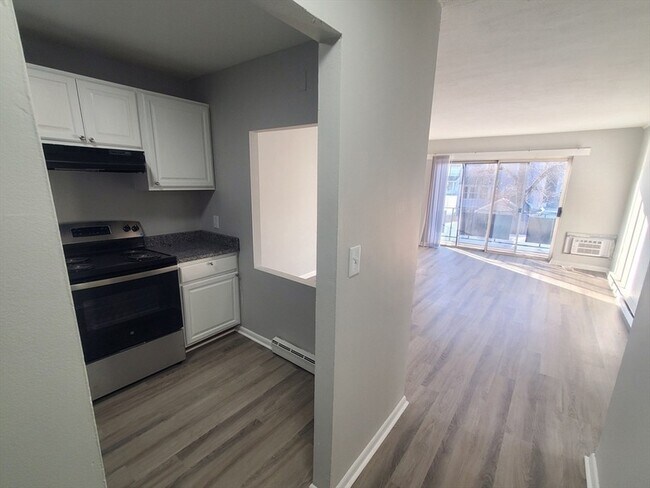 Building Photo - 760 Cummins Hwy