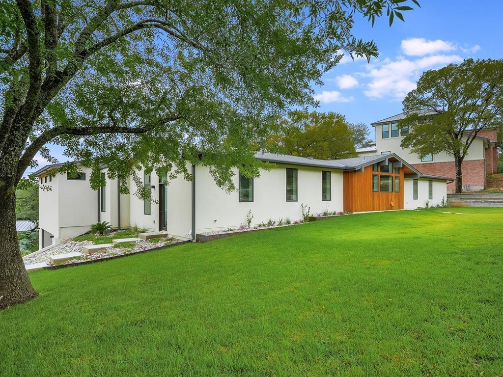 Foto principal - 2700 Rollingwood Dr