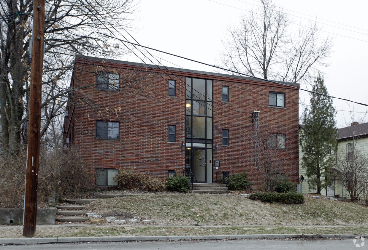 Foto del edificio - 3709 Drake Ave