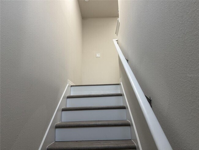 Foto del edificio - 33 Wood Acre Ln