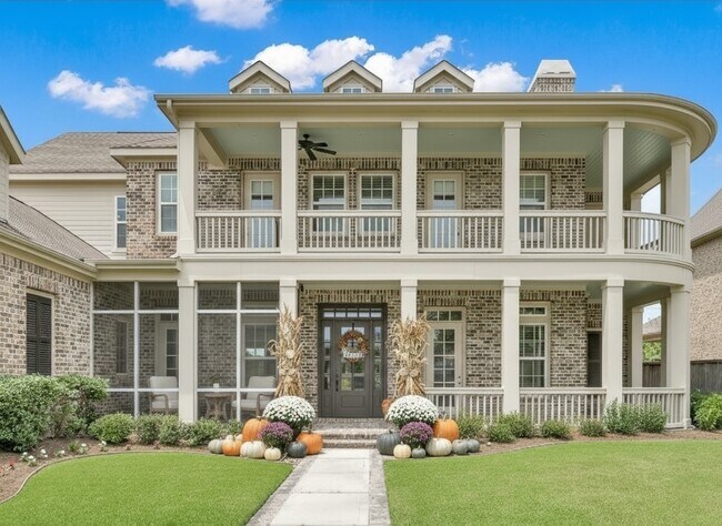 Building Photo - 2331 Bottlebrush Ln