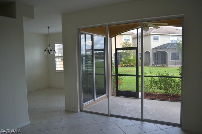 Foto del edificio - 20561 Larino Loop