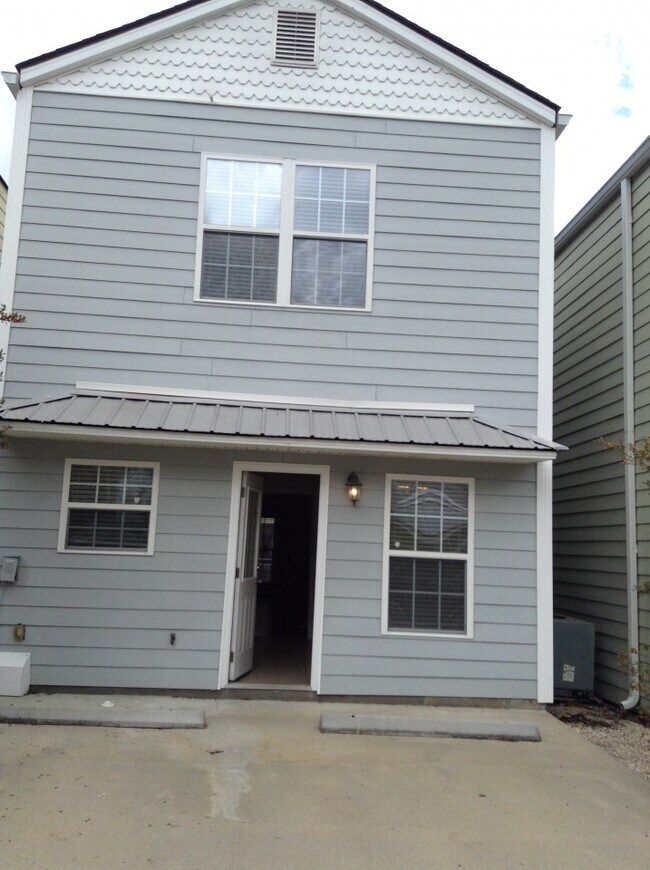 Building Photo - 502B Bradwell St.