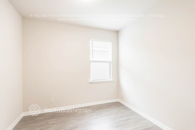 Foto del edificio - 12233 Blue Pacific Dr