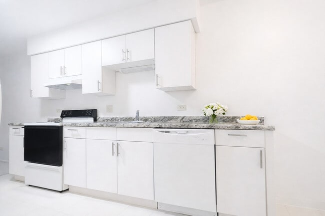 Foto del edificio - 2650 Brookwood Way Dr