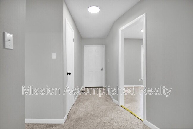 Foto del edificio - 3304 Redfox Rd