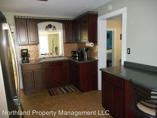 Foto del edificio - 3 br, 1 bath House - 300 E. Crapo Street
