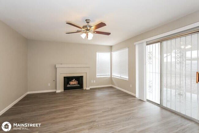 Building Photo - 1405 Desert Ridge Ave, North Las Vegas, NV...