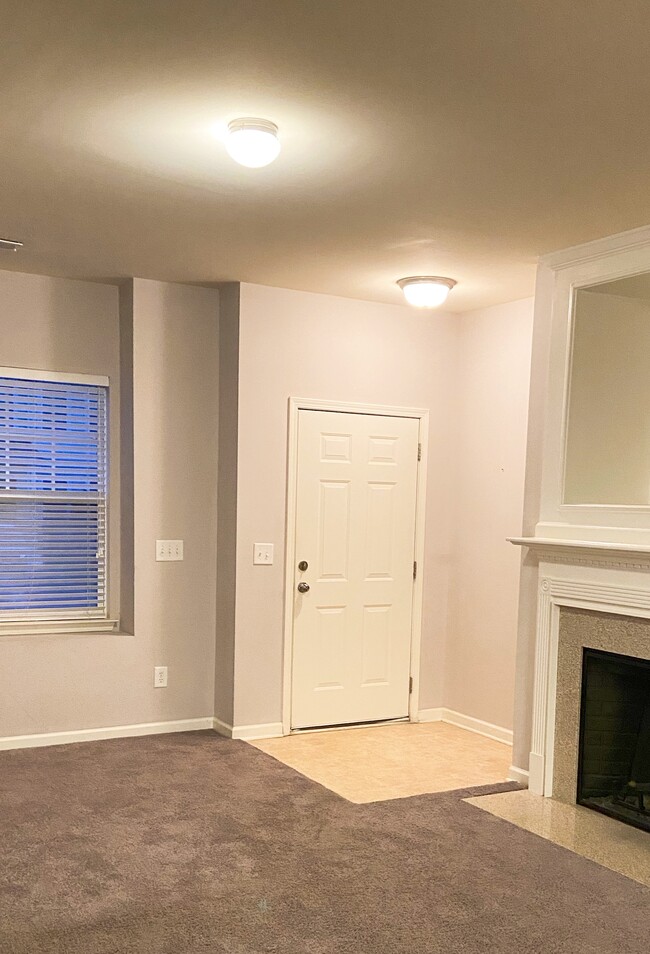 great room - 12664 Persimmon Tree Dr
