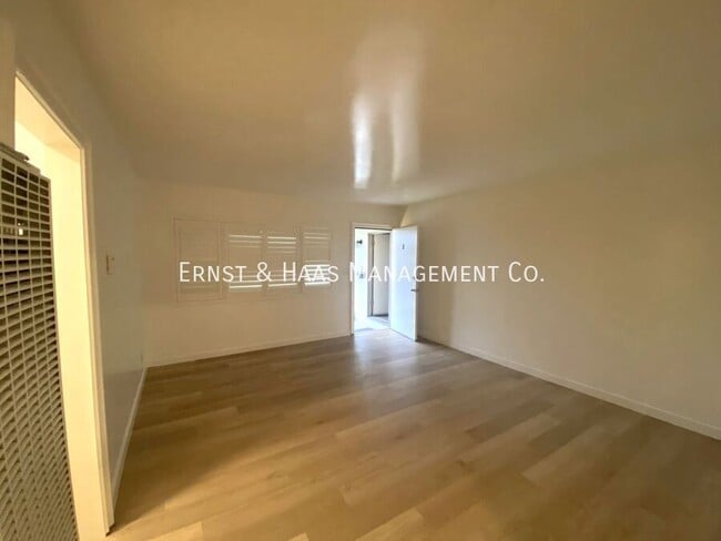 Foto del edificio - 12792 Hazel Ave