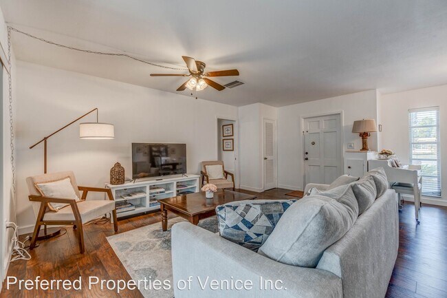 Building Photo - 3 br, 2 bath House - 264 SHAMROCK BLVD