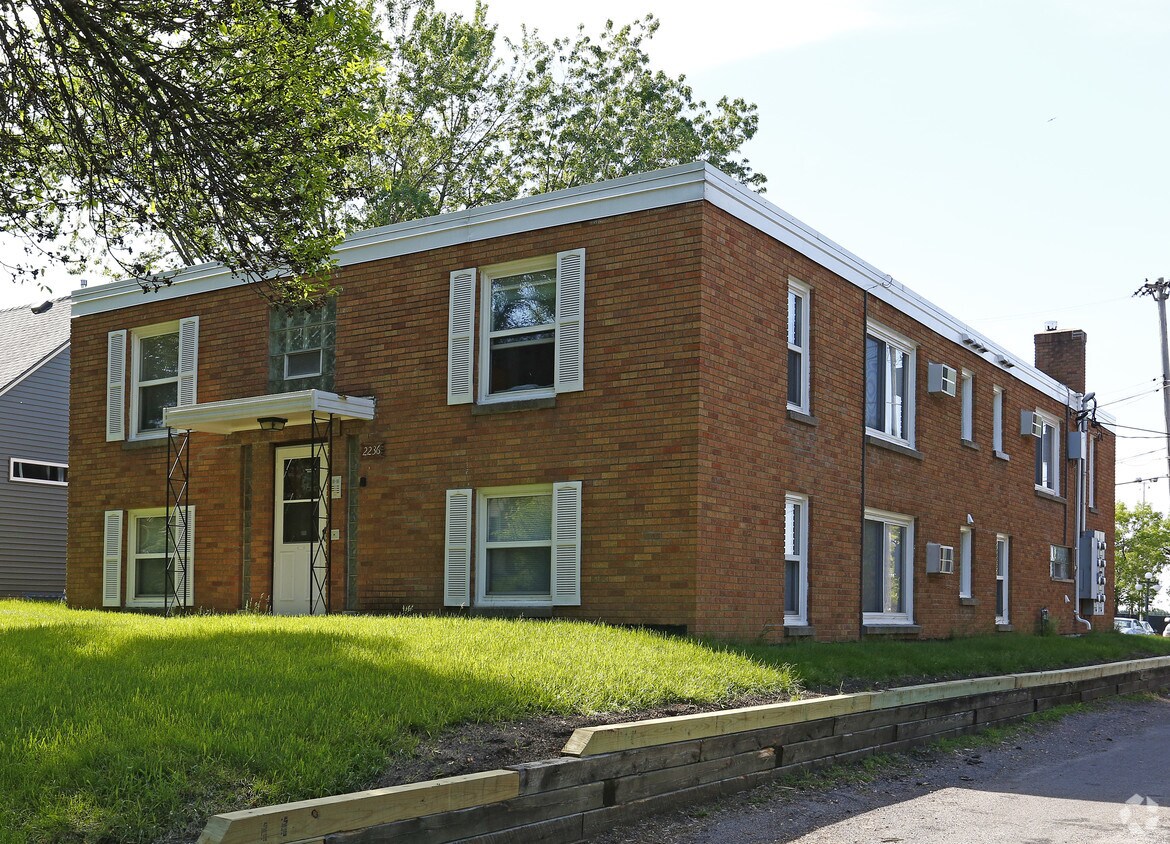 Foto del edificio - 2236 Pinehurst Ave