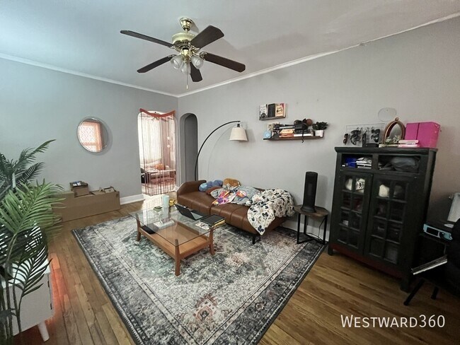 Foto del edificio - 1626 W Sherwin Ave