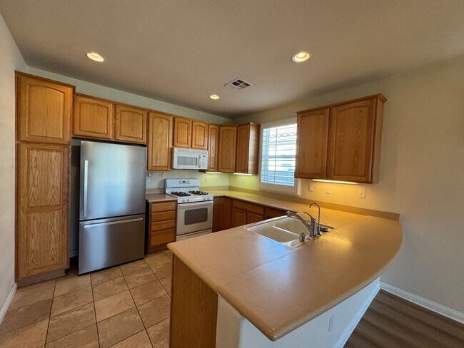 Building Photo - Apple Valley 55 + Senior Resort Living Community of Sun City Del Webb