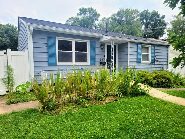 Photo - 707 Douglass Ave House