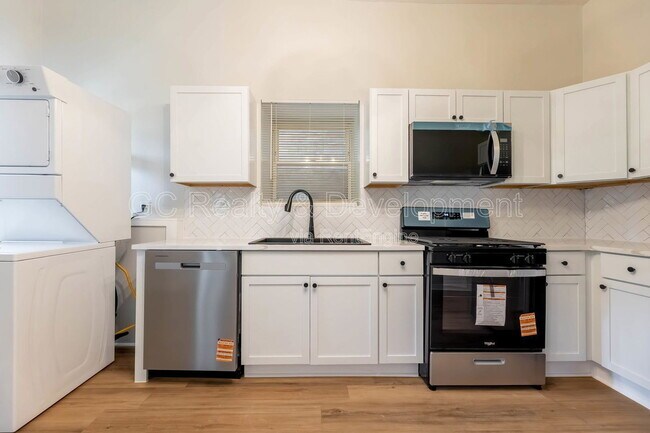 Foto del edificio - 4241 S Calumet Ave