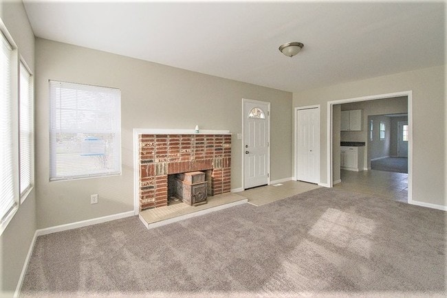 Foto del edificio - Spacious 3-bed 2-bath home in Williamstown!