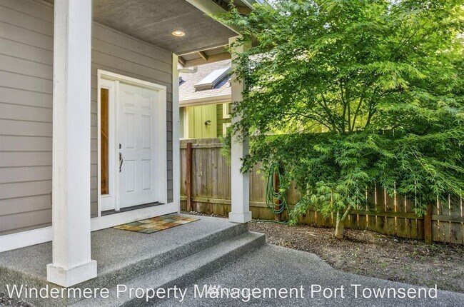Building Photo - 2 br, 2 bath House - 635 Thomas