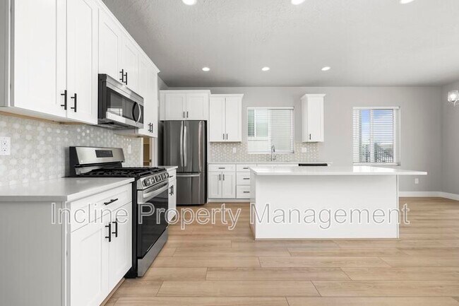 Building Photo - 1248 W Brinkerhoff Dr