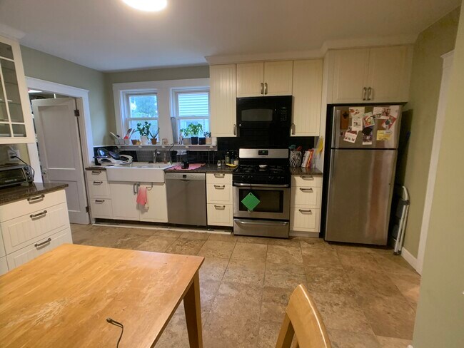 Foto del edificio - 120 Nonantum St