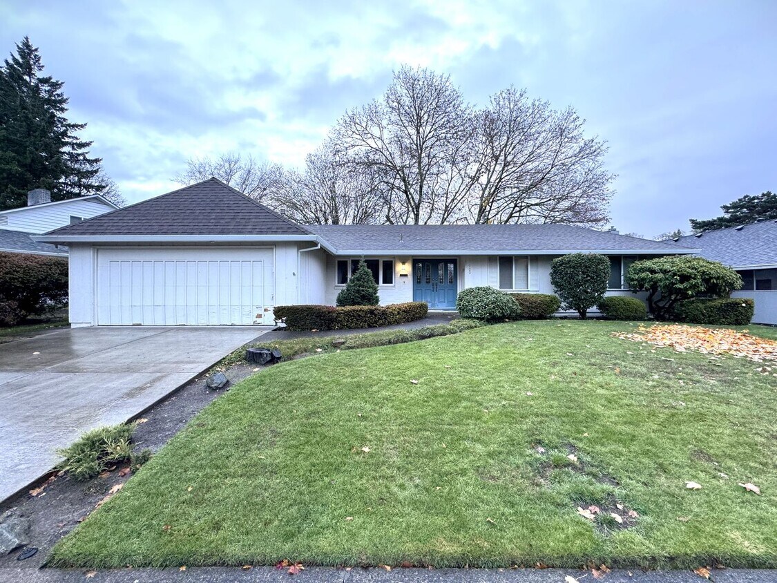 2900 NW 154th Avenue Oak Hills Neighborh... House Rental in