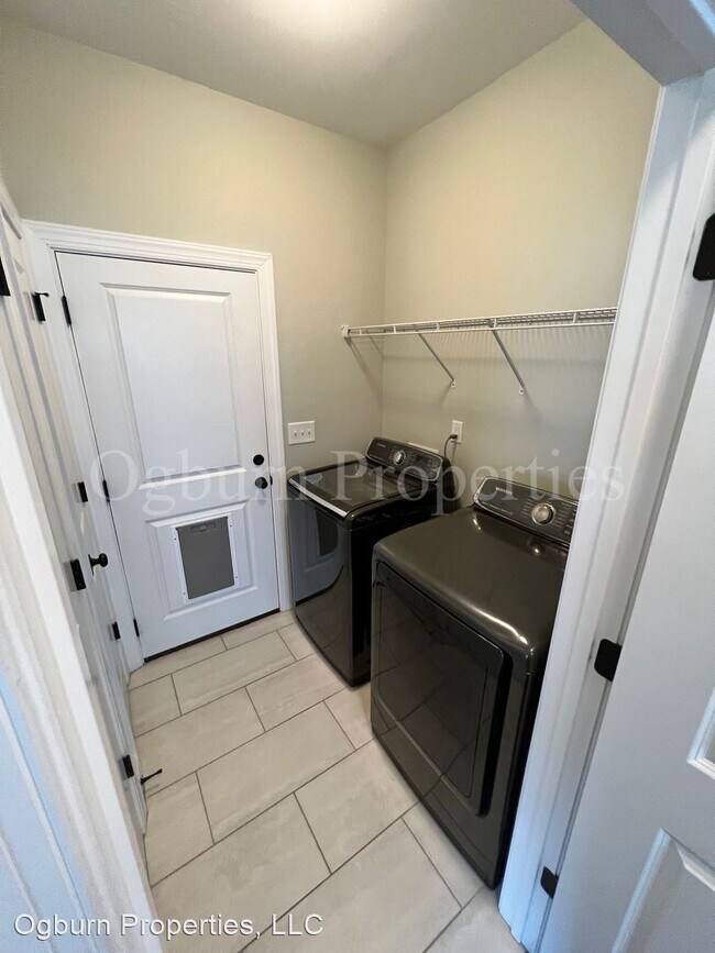 Foto del edificio - 3 br, 2 bath House - 1083 Country Lane