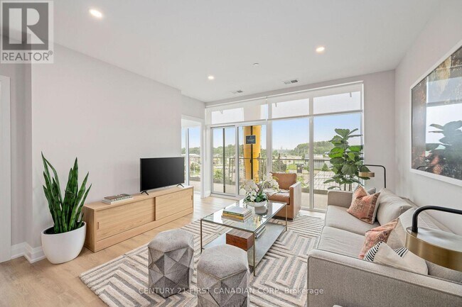 Building Photo - 4286 King St