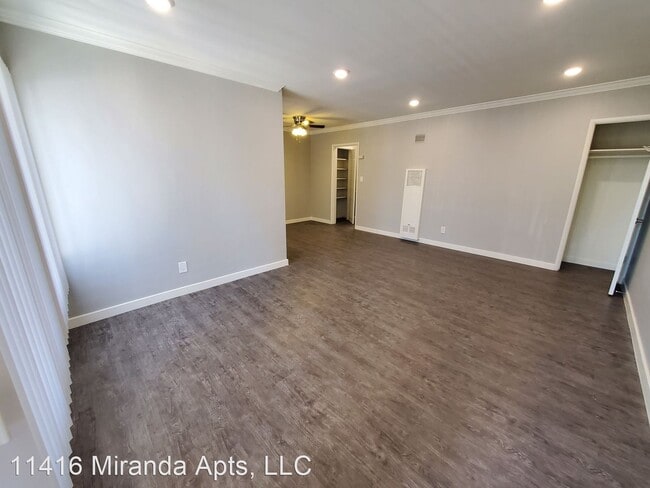 Building Photo - 11416 Miranda St