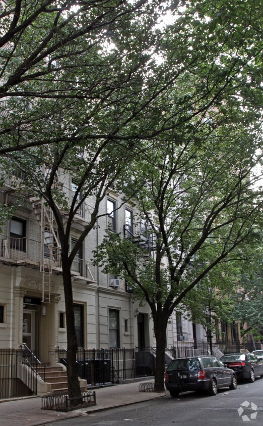 Primary Photo - 207 W 102nd St