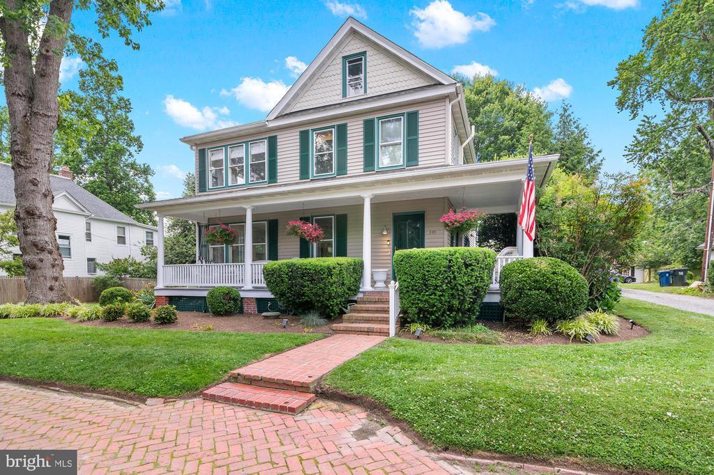 Foto principal - 205 S Hanson St