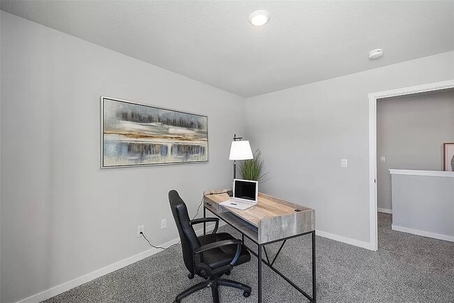Foto del edificio - 322 Juniper Dr