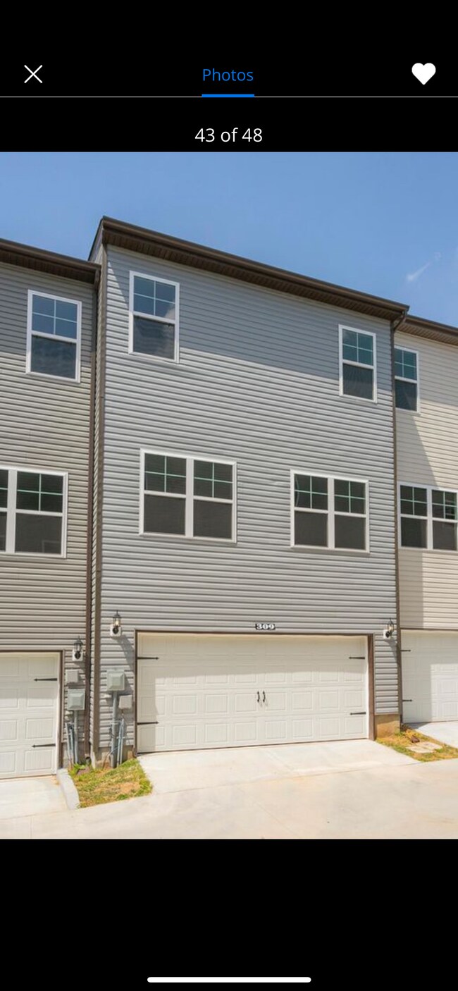 Building Photo - 309 Jerry Butler Dr