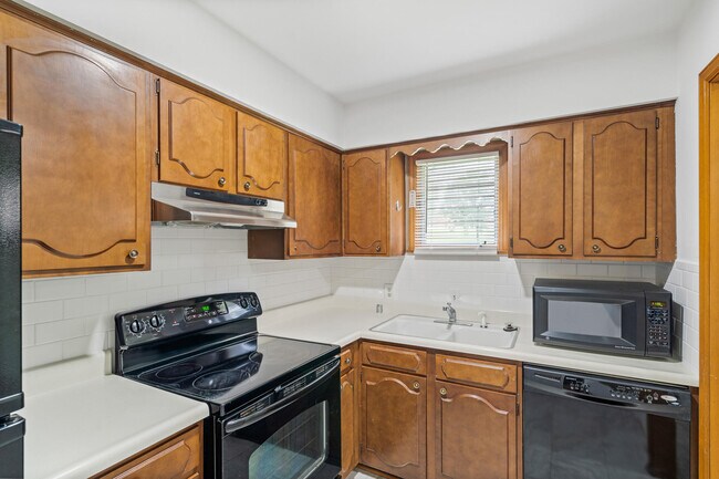 Foto del edificio - 820 S Fairview Rd