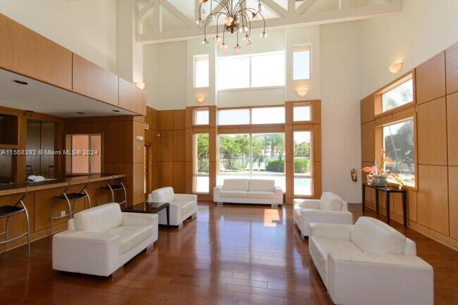 Foto del edificio - 1780 Palm Cove Blvd