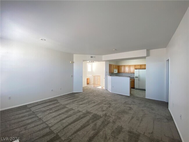 Foto del edificio - 8555 W Russell Rd