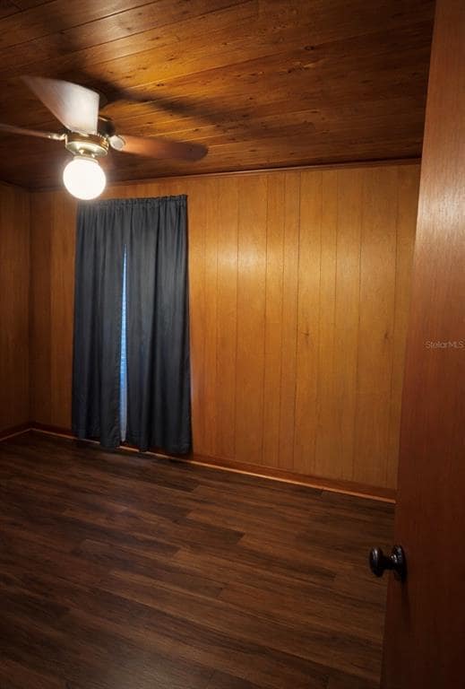 Building Photo - 118 E Pine St