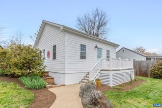 Building Photo - 207 Douglas Ave