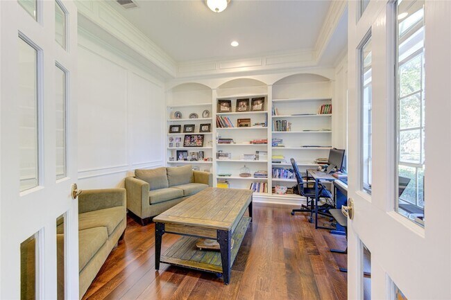 Foto del edificio - 3622 Springhill Lane