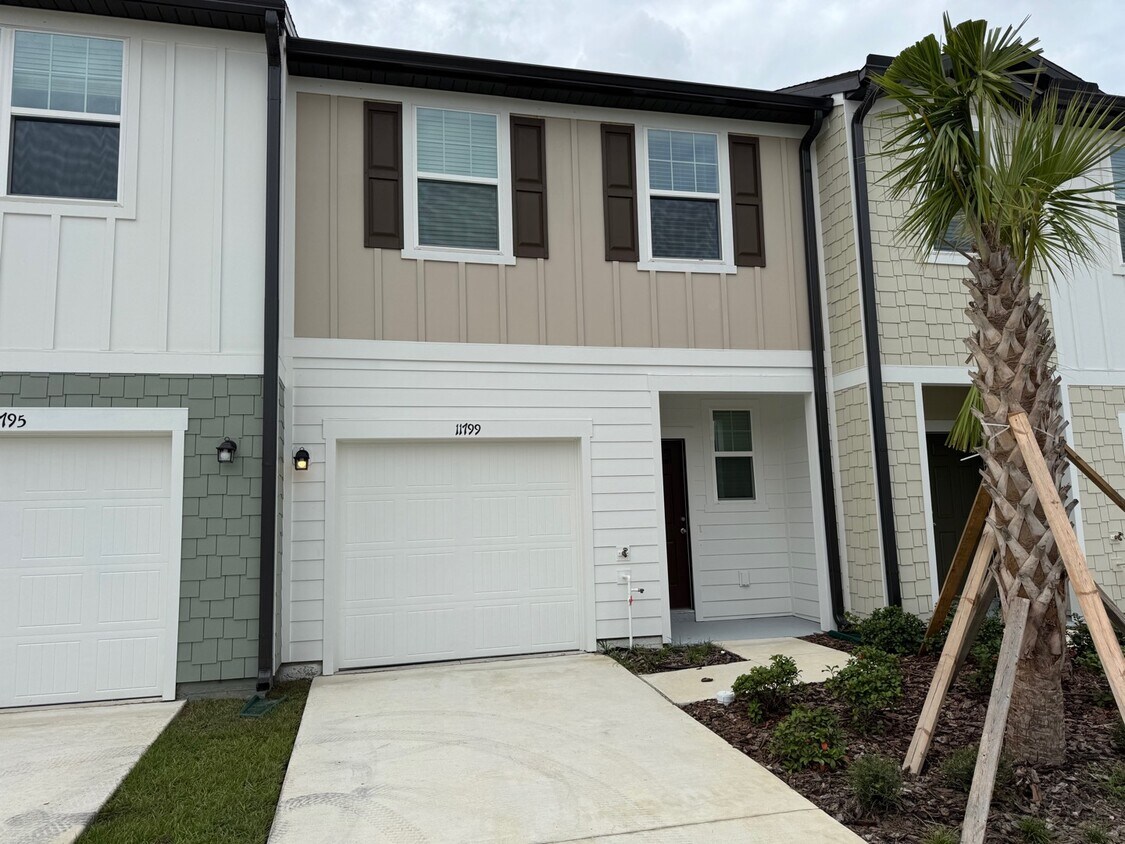 Foto principal - 11799 Sylvia St