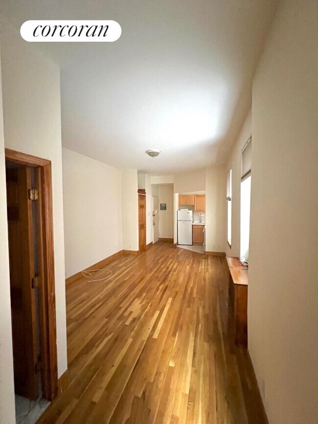 Foto del edificio - 167 W 80th St