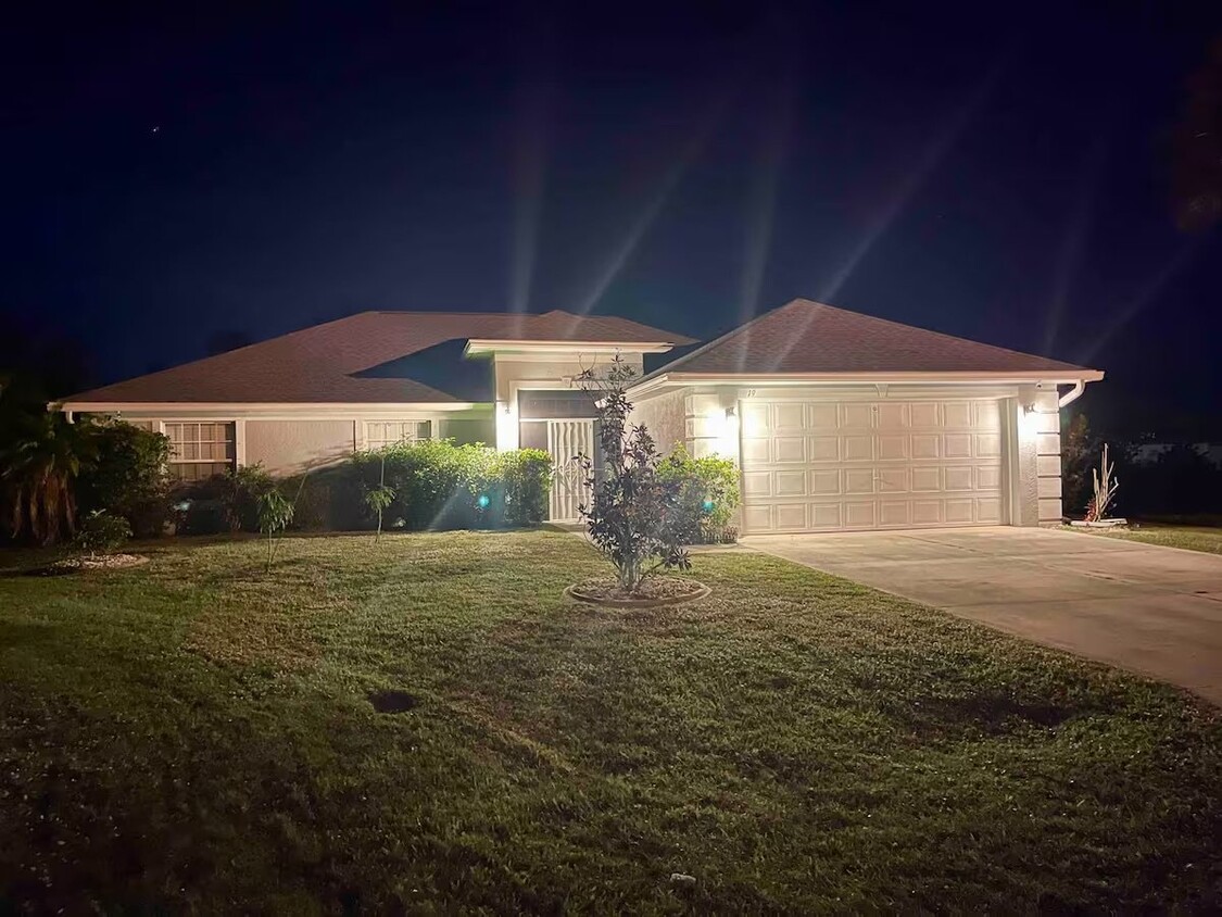 Primary Photo - "Charming 4-Bed in Punta Gorda – Fully Fur...