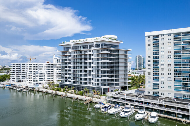 Monaco Yatch Club & Residences - Apartments in Miami Beach, FL ...