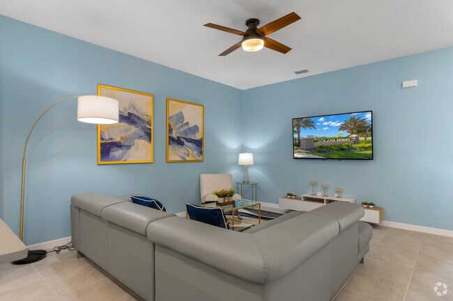 Building Photo - 1828 Tropical Palms Cir