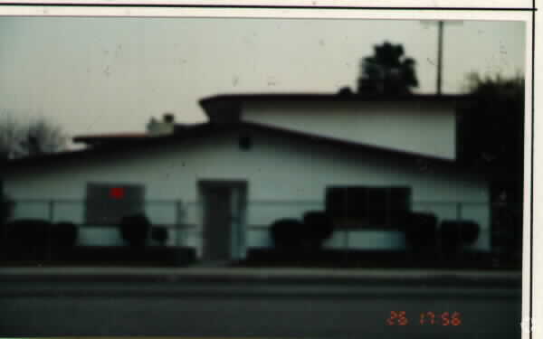 Building Photo - 335 W 9th St